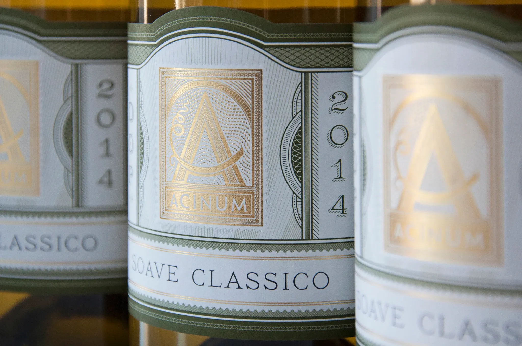 Acinum wine labels